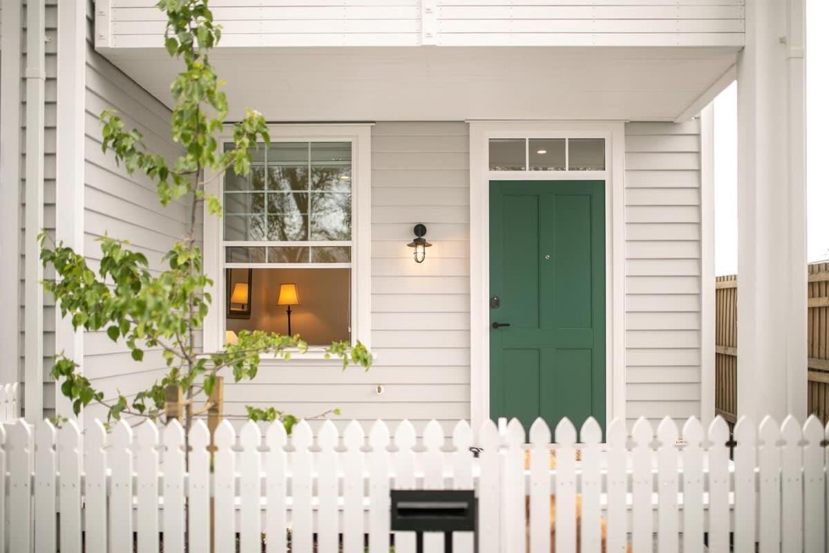 Parkside Heritage Retreat 3-Bedroom Terrace Charm Крайстчърч Екстериор снимка